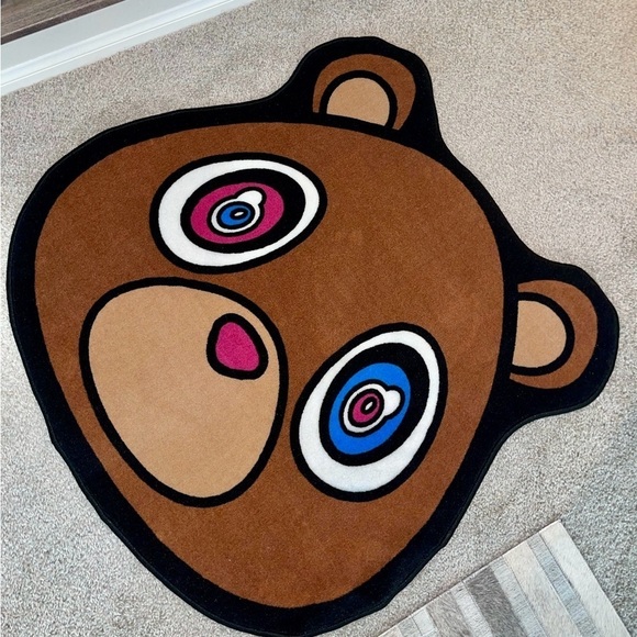 Kanye Classic Graduation Bear Rug - Picture 2 of 5